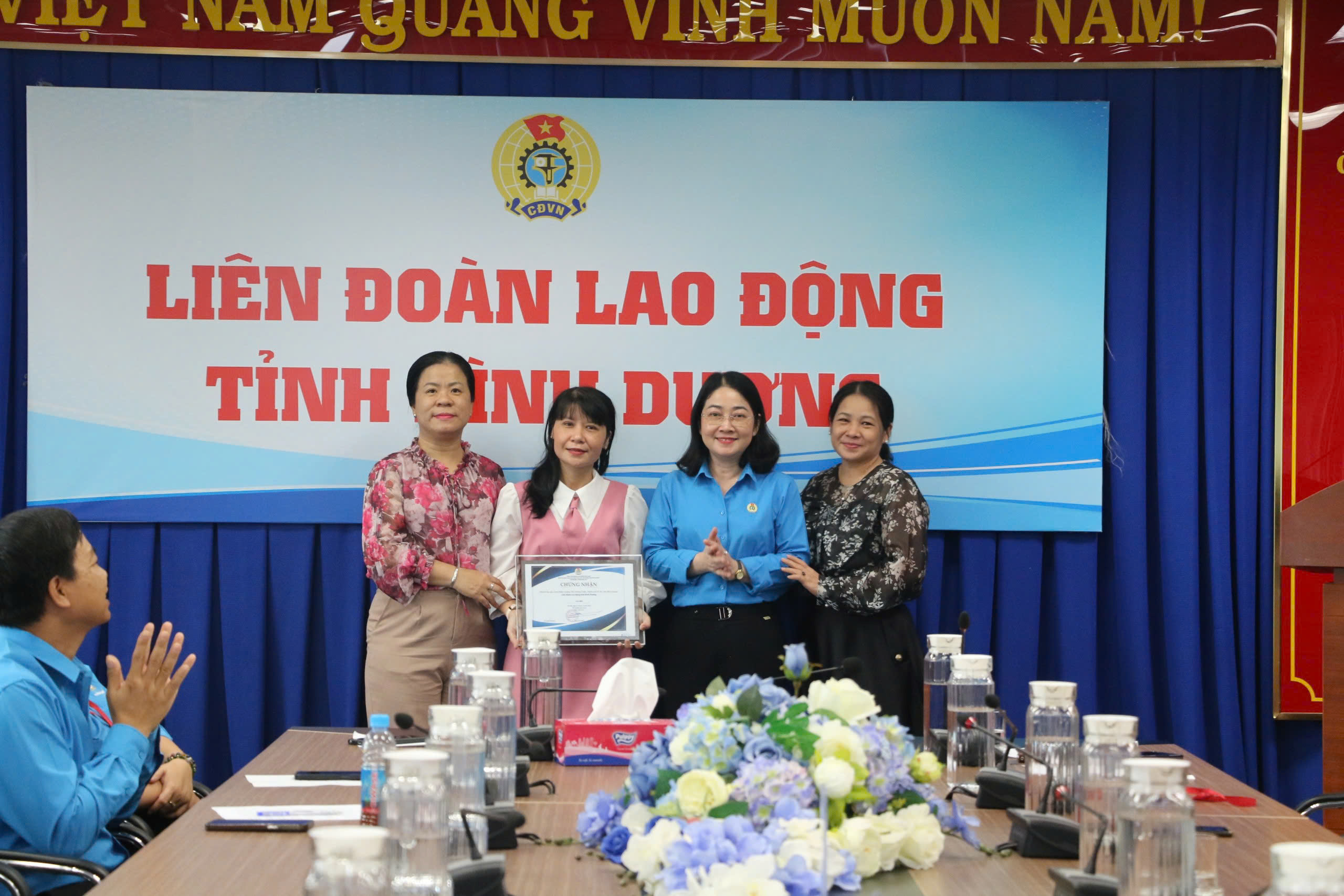 anh tin bai