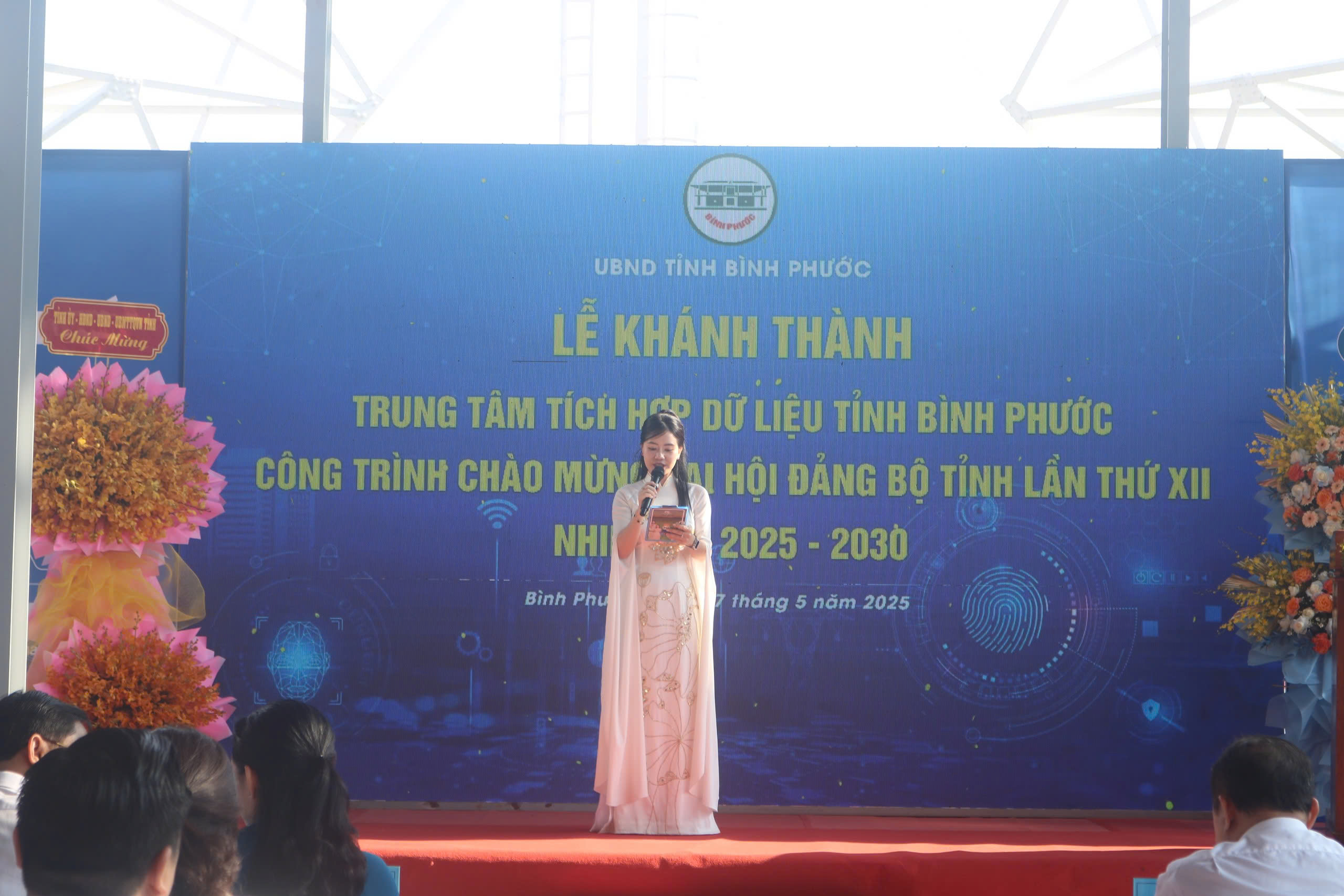 anh tin bai