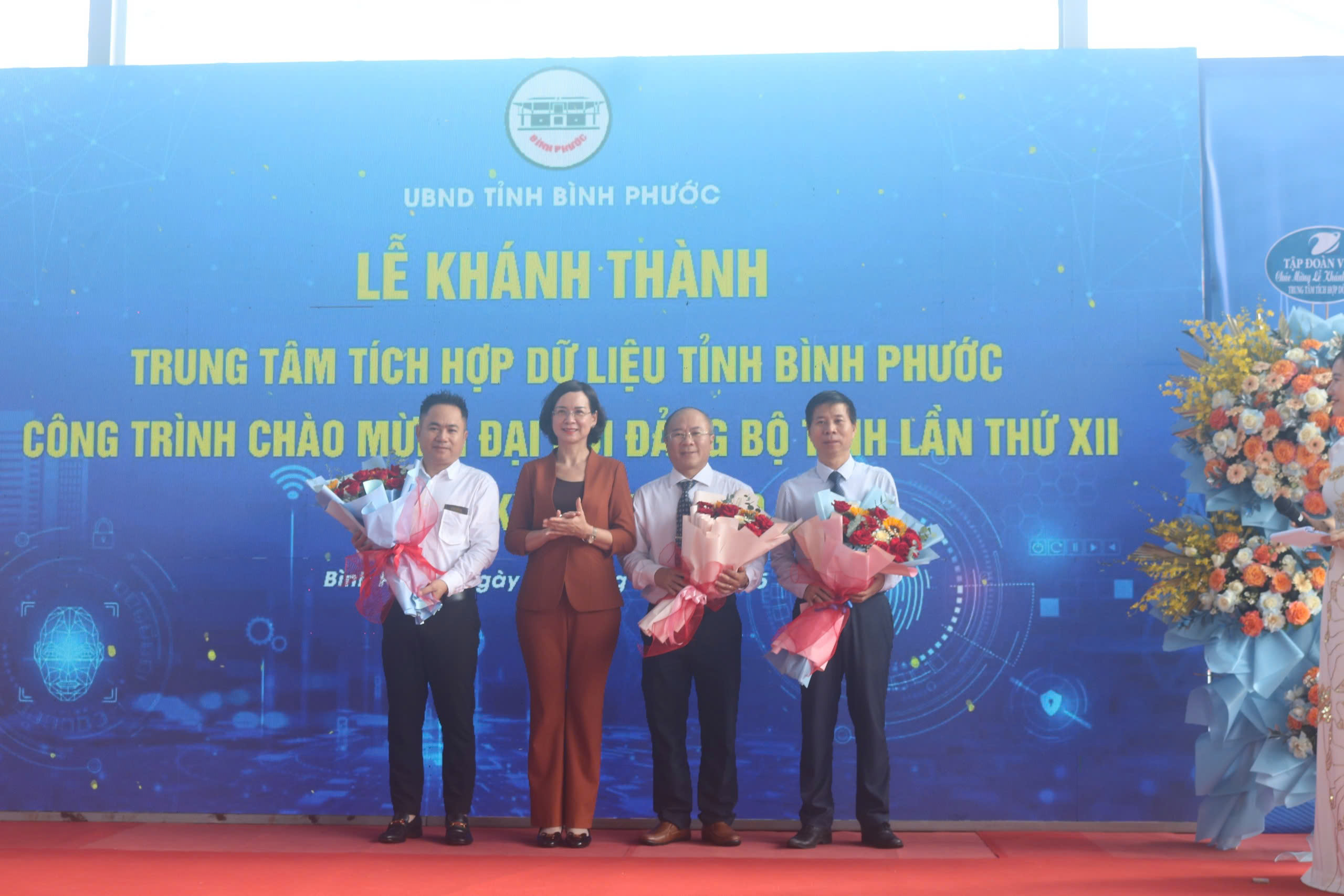 anh tin bai