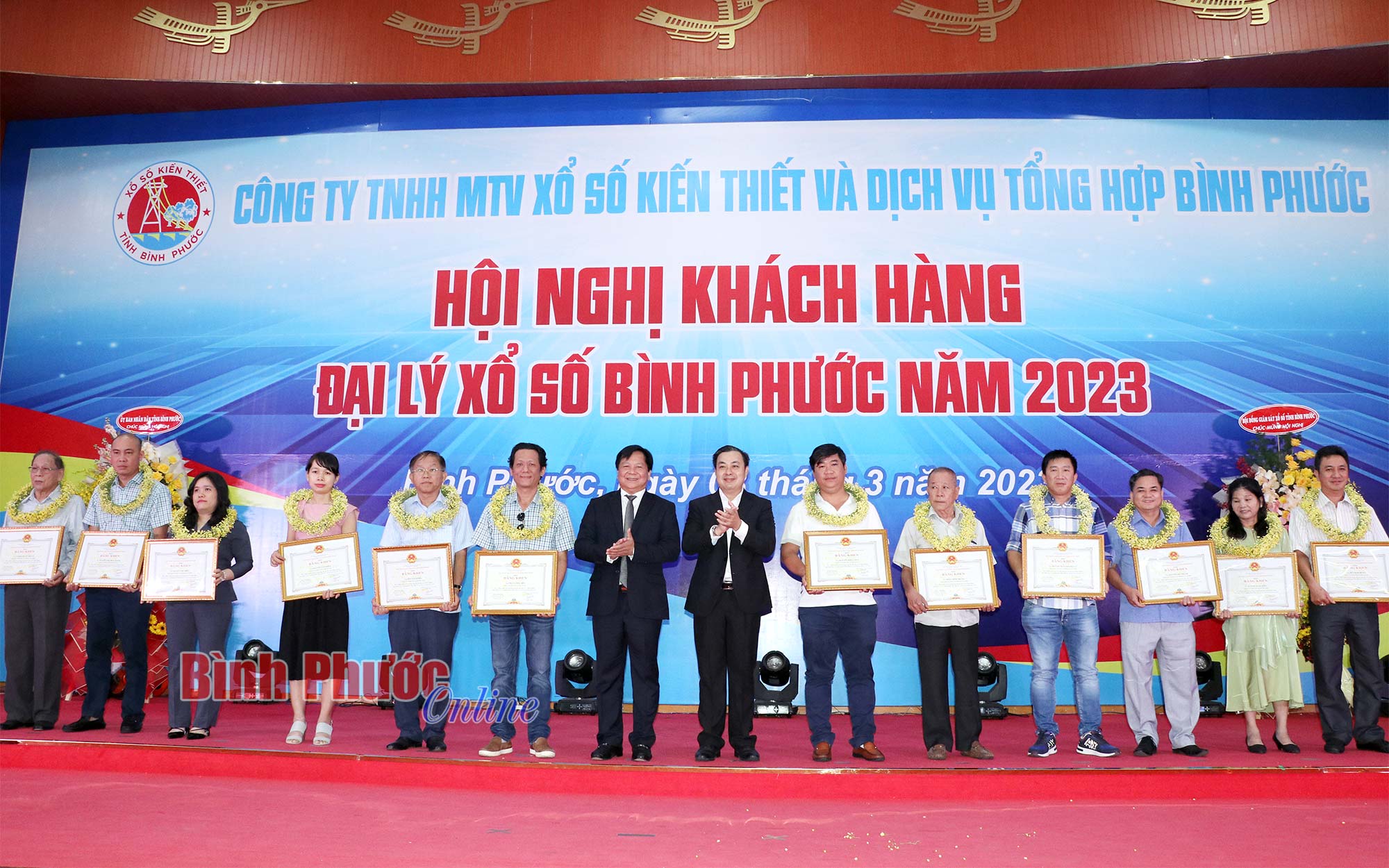 anh tin bai