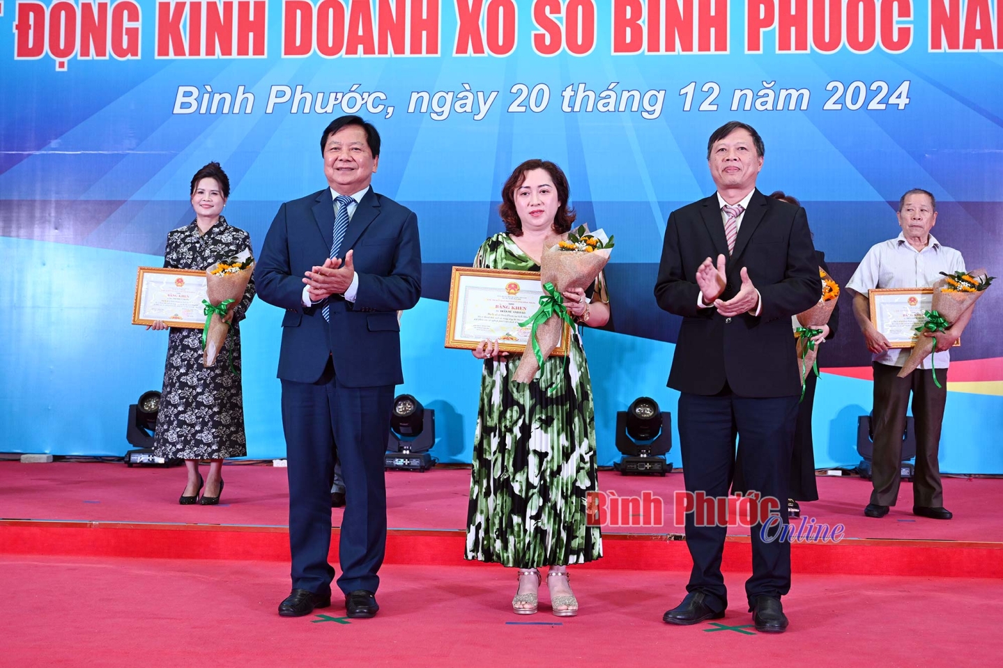 anh tin bai