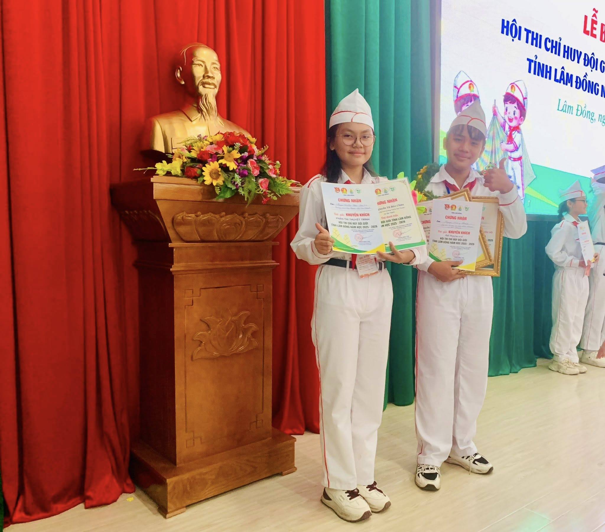 anh tin bai