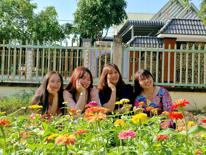 Vườn hoa Phú Phong