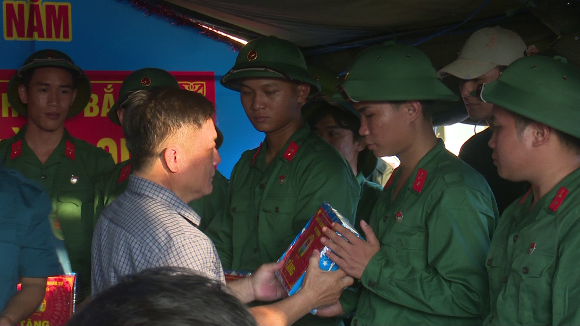 anh tin bai