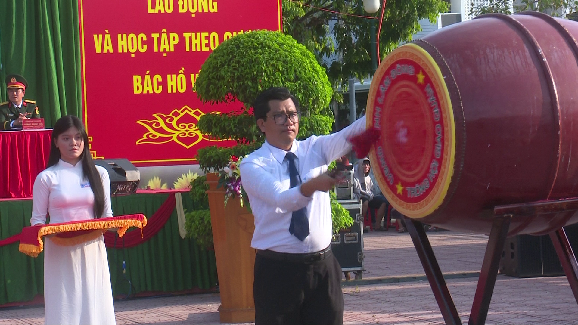 anh tin bai