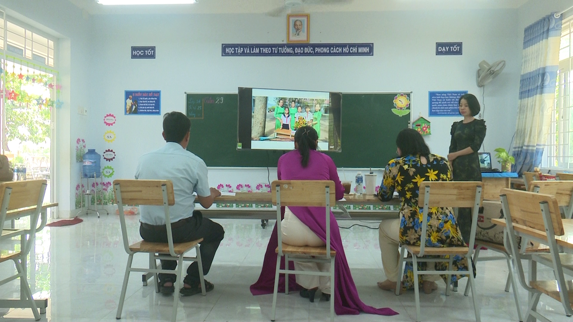 Xã Hàm Thuận Bắc có 24 Giáo viên đạt danh hiệu Giáo viên chủ nhiệm lớp giỏi 