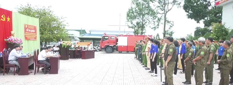 Xã Đức Linh ra quân thực hiện cao điểm tấn công trấn áp tội phạm