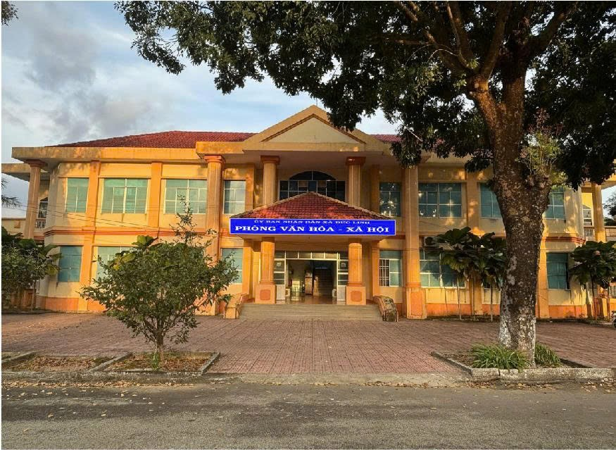 PHÒNG VĂN HÓA - XÃ HỘI XÃ ĐỨC LINH ĐẨY MẠNH CẢI CÁCH HÀNH CHÍNH, NÂNG CAO CHẤT LƯỢNG PHỤC VỤ NHÂN DÂN