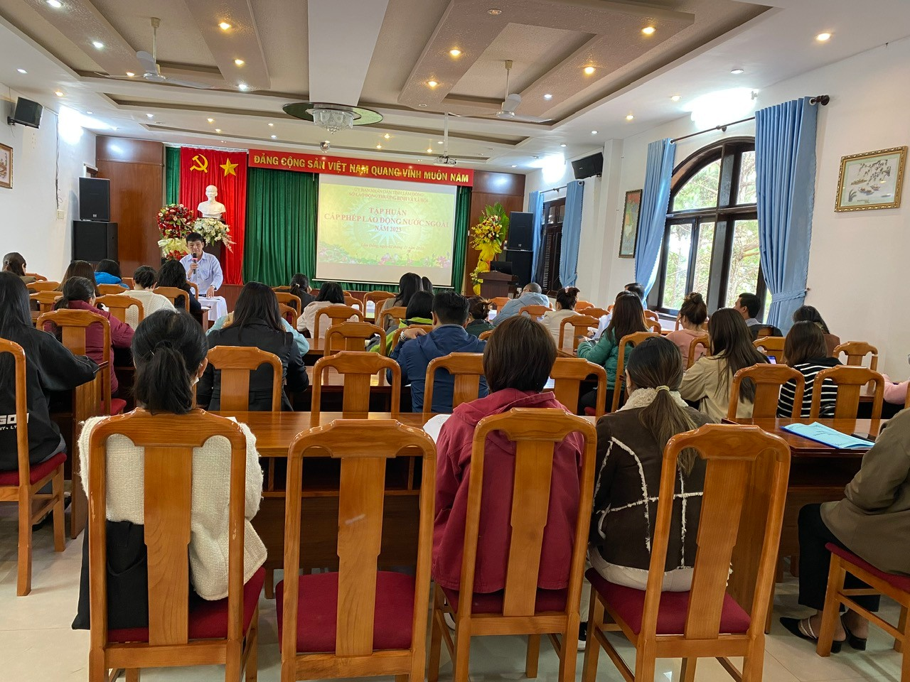Lâm Đồng ban hành Kế hoạch số 3633/KH-UBND triển khai thực hiện chính sách hỗ trợ tạo việc làm theo Nghị định số 338/2025/NĐ-CP ngày 25/12/2025 của Chính phủ trên địa bàn tỉnh Lâm Đồng.