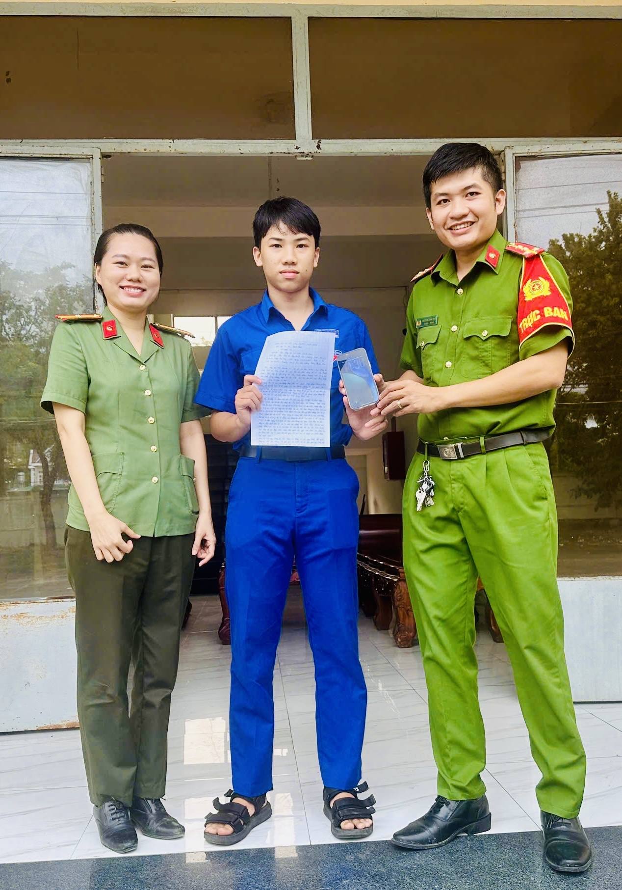 CÔNG AN XÃ HÀM THUẬN NAM “BÁM CƠ SỞ - ĐỂ GẦN DÂN HƠN”