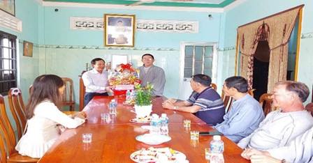 Lãnh đạo Đặc khu Phú Quý thăm, chúc Tết các tập thể, cá nhân nhân dịp Tết Nguyên đán Bính Ngọ 2026