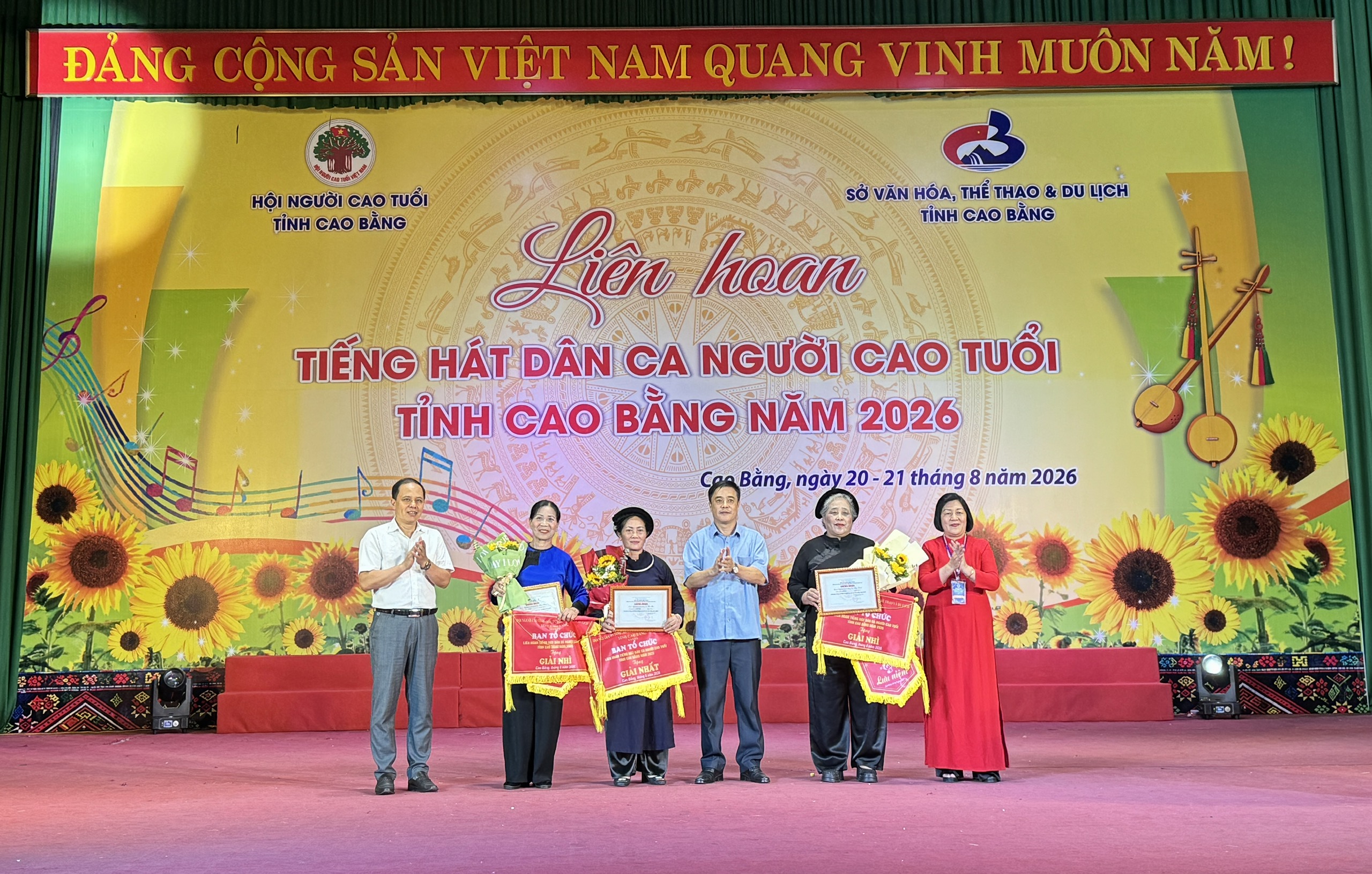 anh tin bai