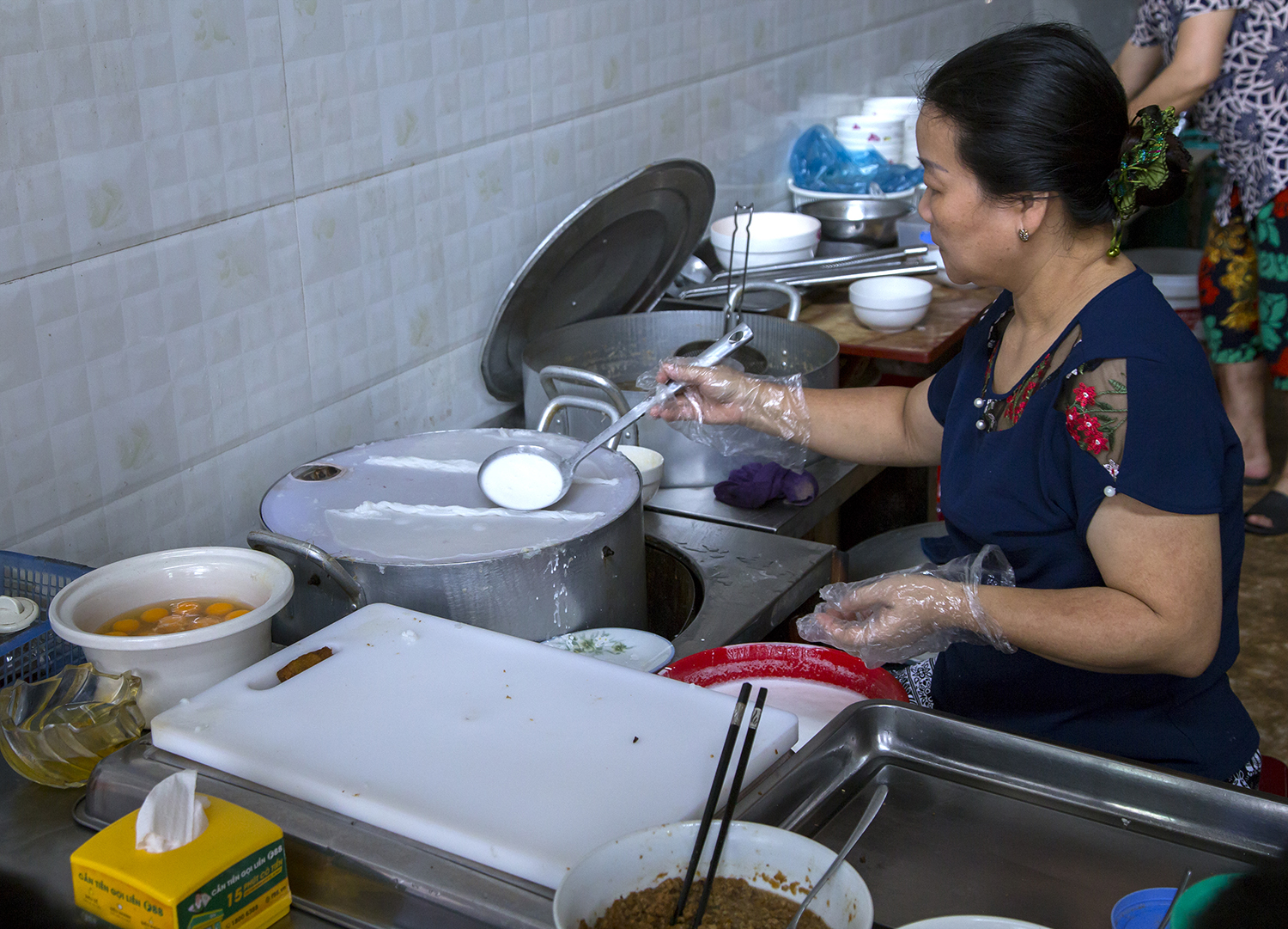 2 tráng bánh cuốn