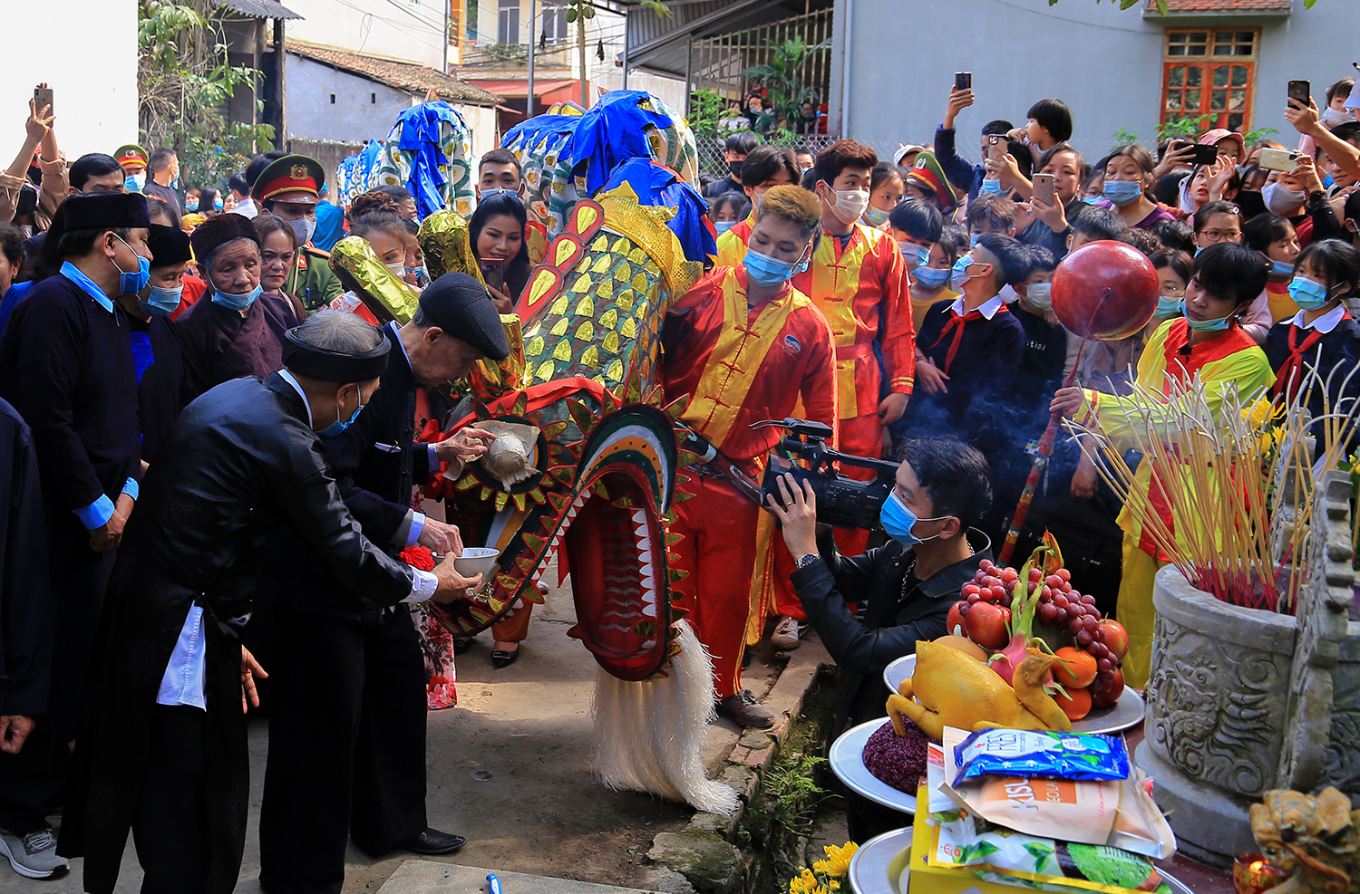 4 Thuc hien nghi thuc rau mat rong (dai dien)
