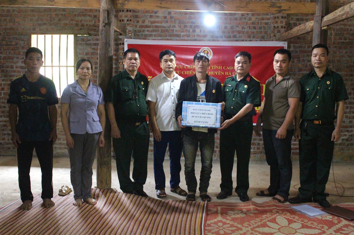 Khánh thành nhà nghĩa tình đồng đội