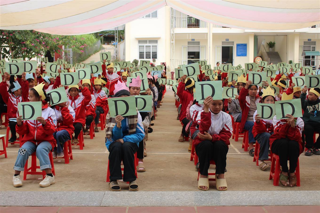 Ban dân tộc tỉnh tổ chức hội thi rung chuông vàng tuyên truyền về giảm thiểu tình trạng tảo hôn, hôn nhân cận huyết thống