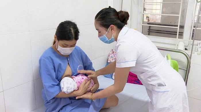 Ưu tiên nuôi con bằng sữa mẹ: Vì một thế hệ khỏe mạnh, một hành tinh xanh