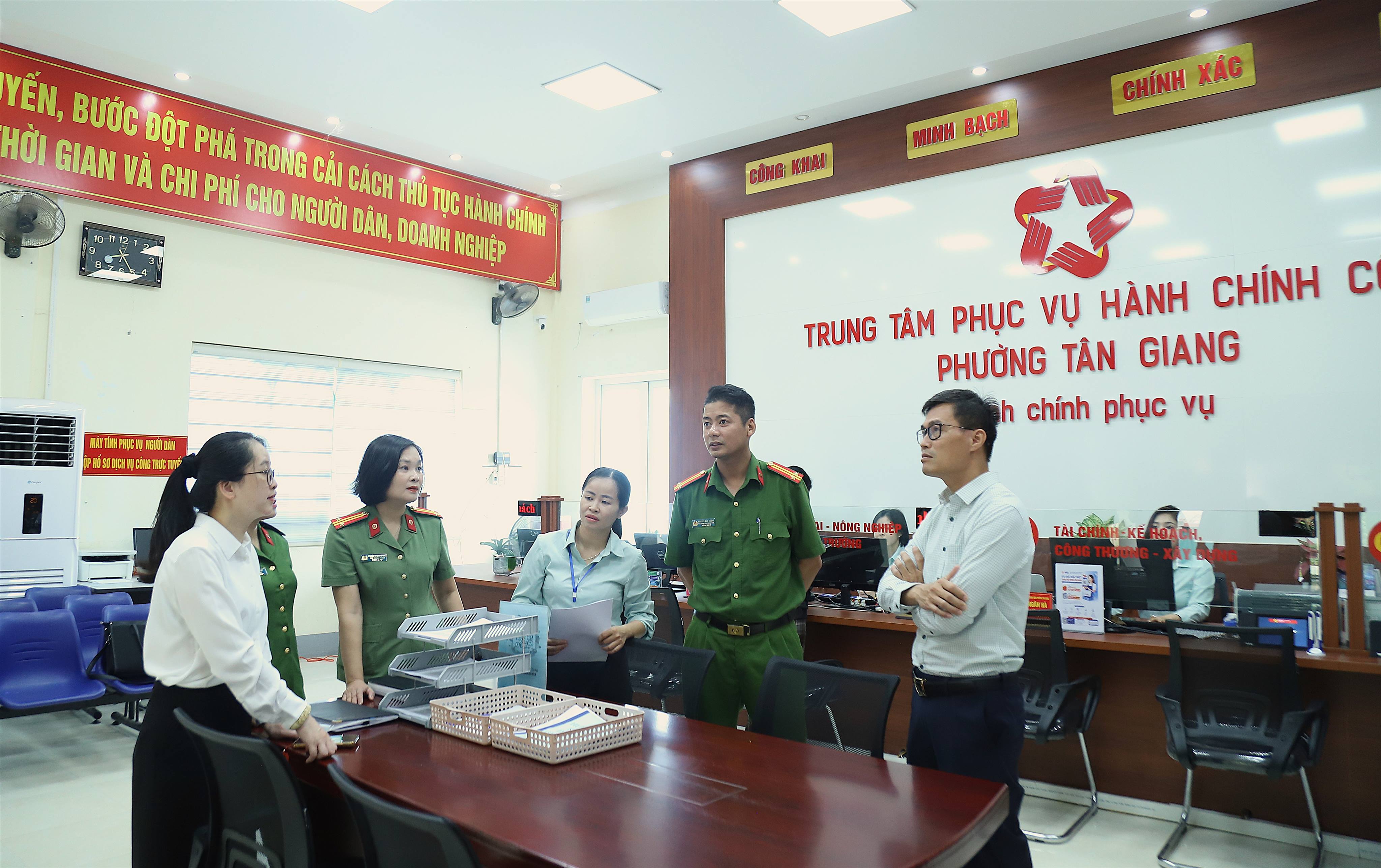 anh tin bai