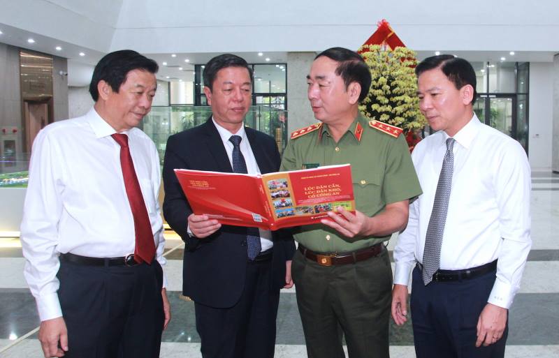 anh tin bai