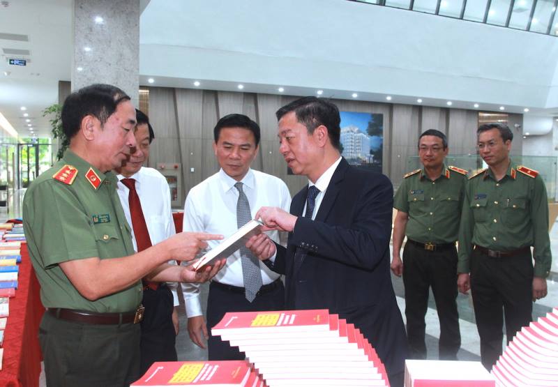 anh tin bai