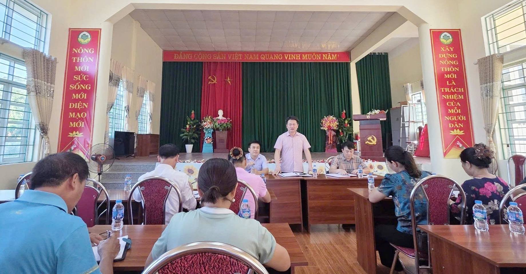 Đoàn công tác Đảng uỷ phường Thục Phán làm việc với các chi bộ tổ dân phố trên địa bàn