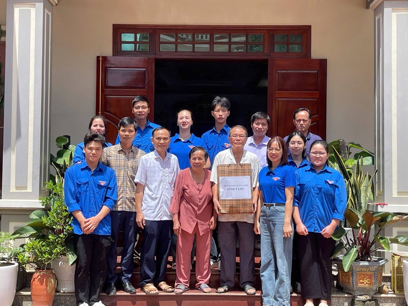 Trường THPT QUẢNG UYÊN tổ chức nhiều hoạt động ý nghĩa nhân dịp Kỷ niệm 78 năm Ngày Thương binh – Liệt sĩ 27/7