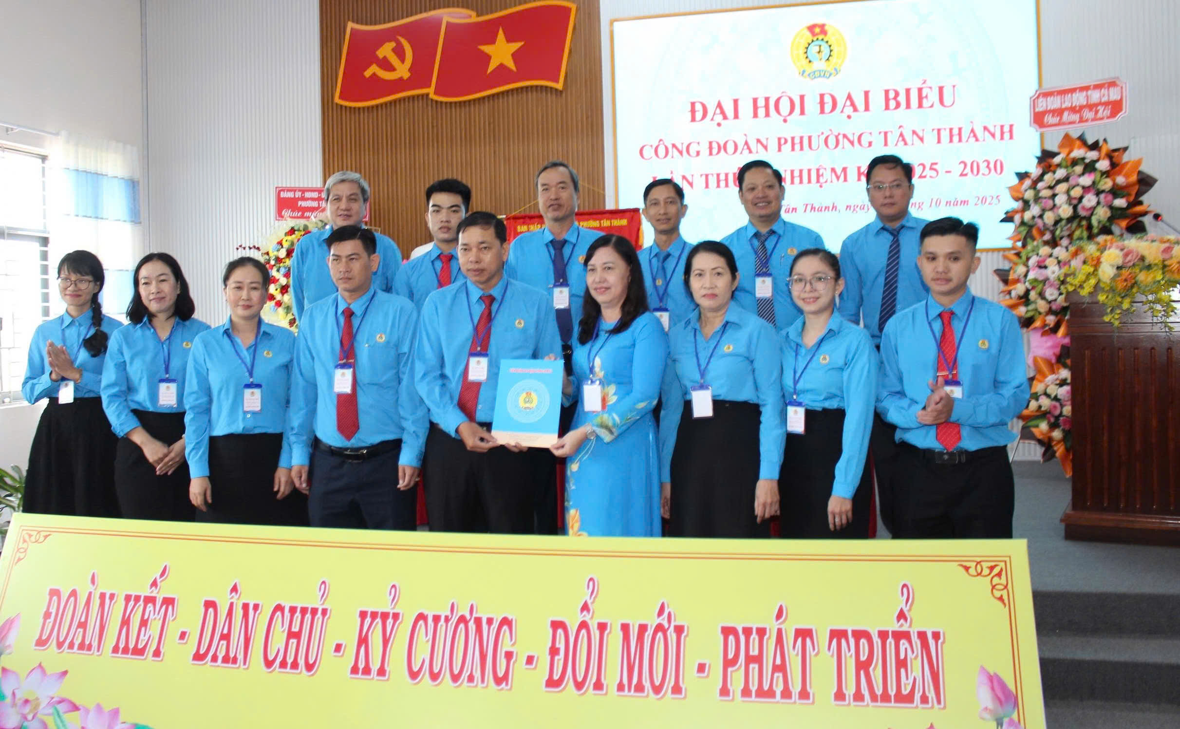 anh tin bai