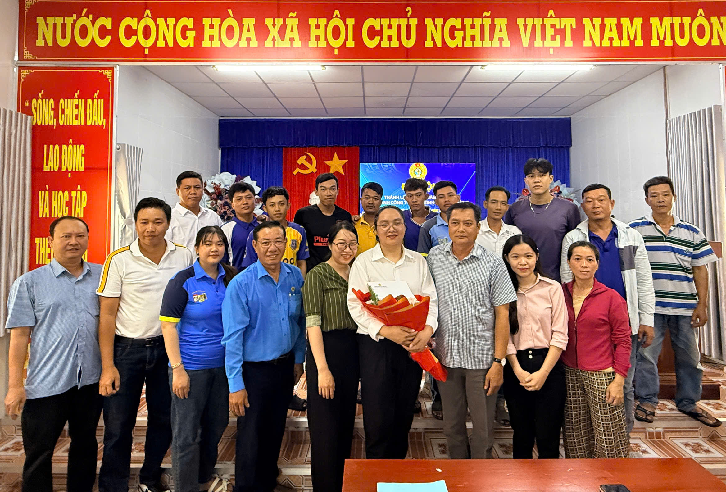 anh tin bai