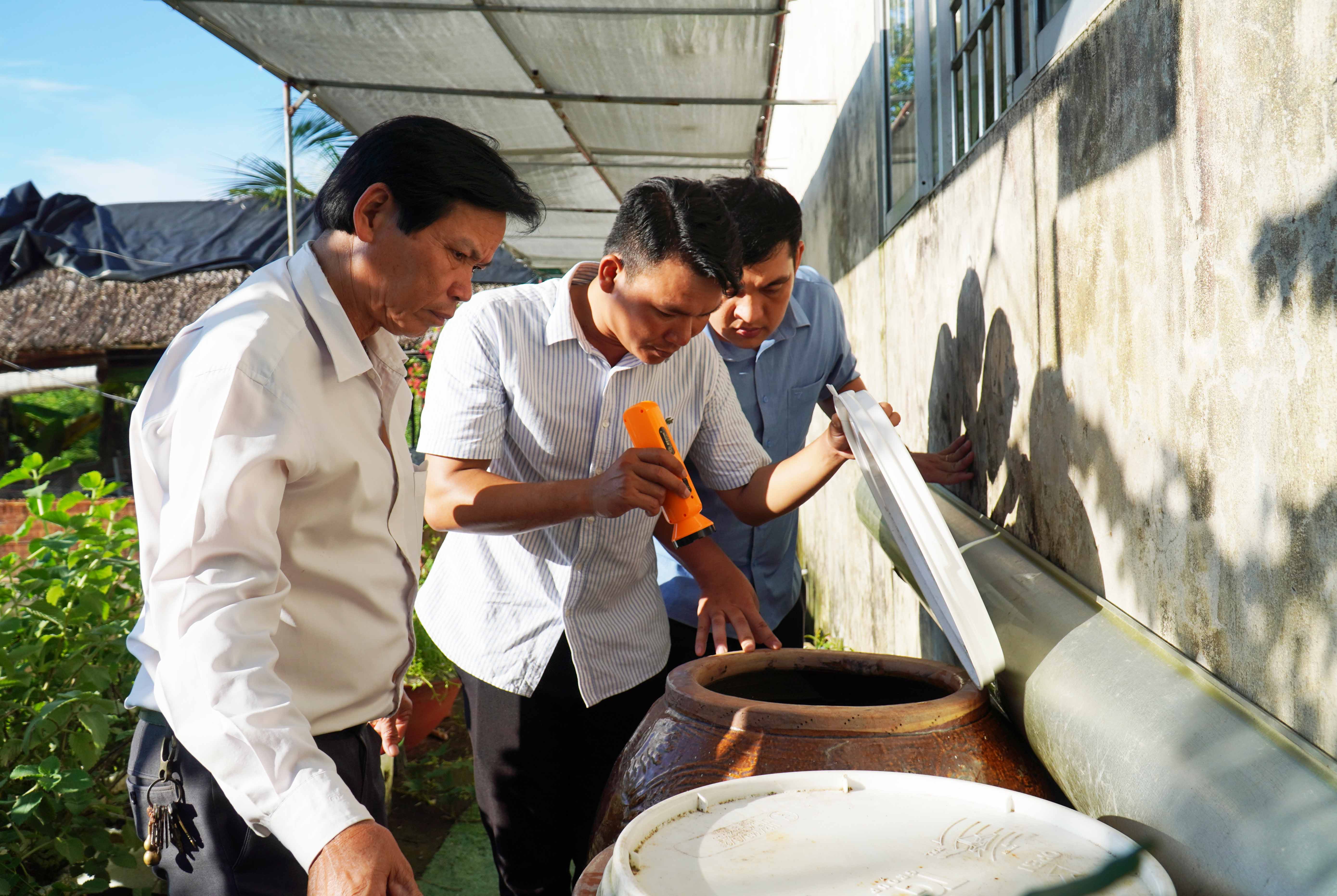 Cà Mau tăng cường phòng chống sốt xuất huyết mùa cao điểm.