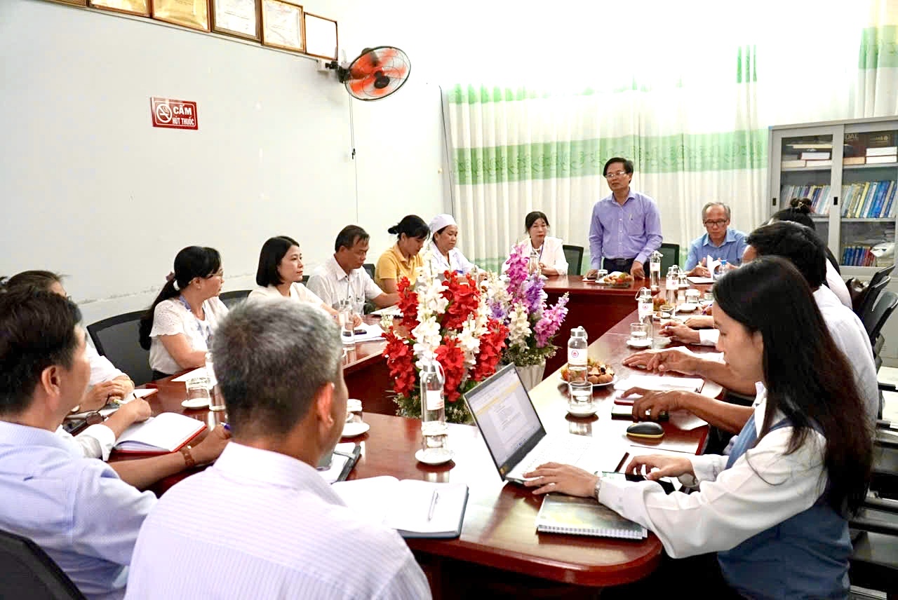 Giám sát hỗ trợ các địa phương phòng, chống dịch