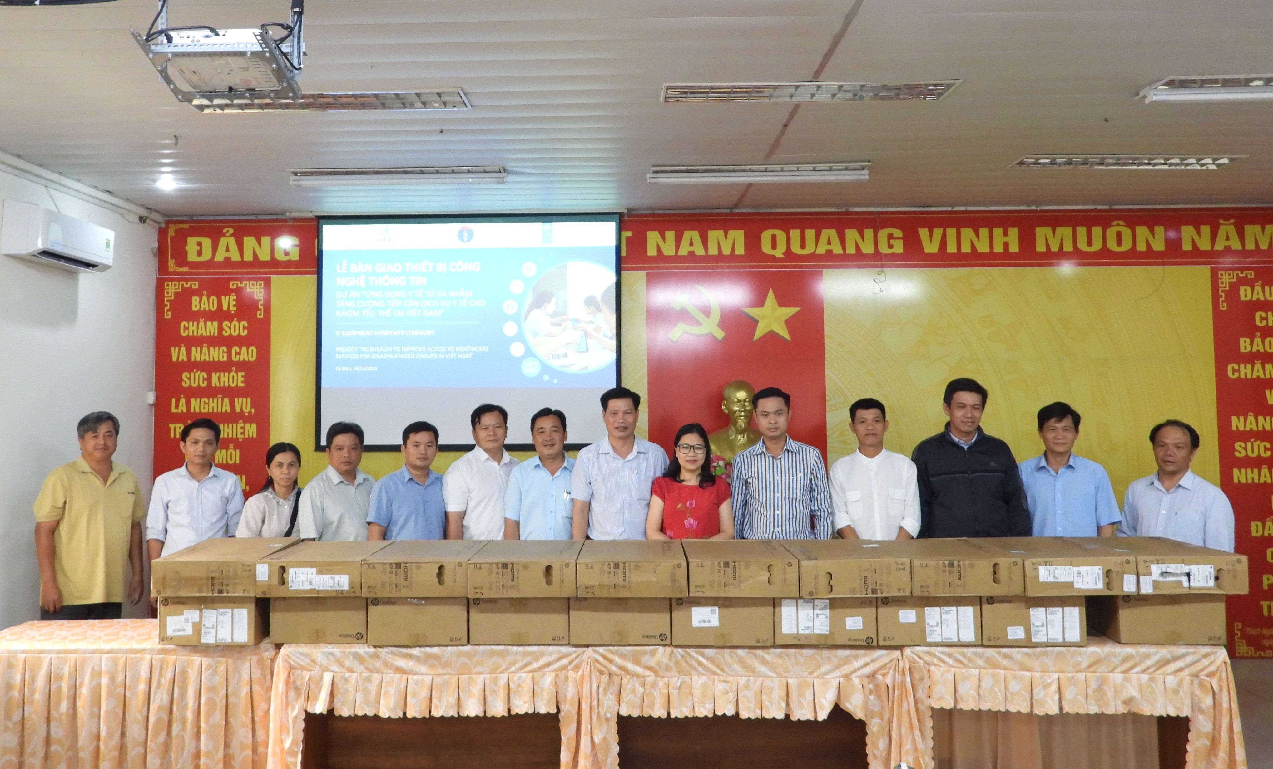 Sở Y tế tỉnh Cà Mau  tiếp nhận 10 bộ máy tính trong khuôn khổ Dự án “Ứng dụng y tế từ xa nhằm tăng cường tiếp cận dịch vụ y tế cho các nhóm yếu thế tại Việt Nam”.