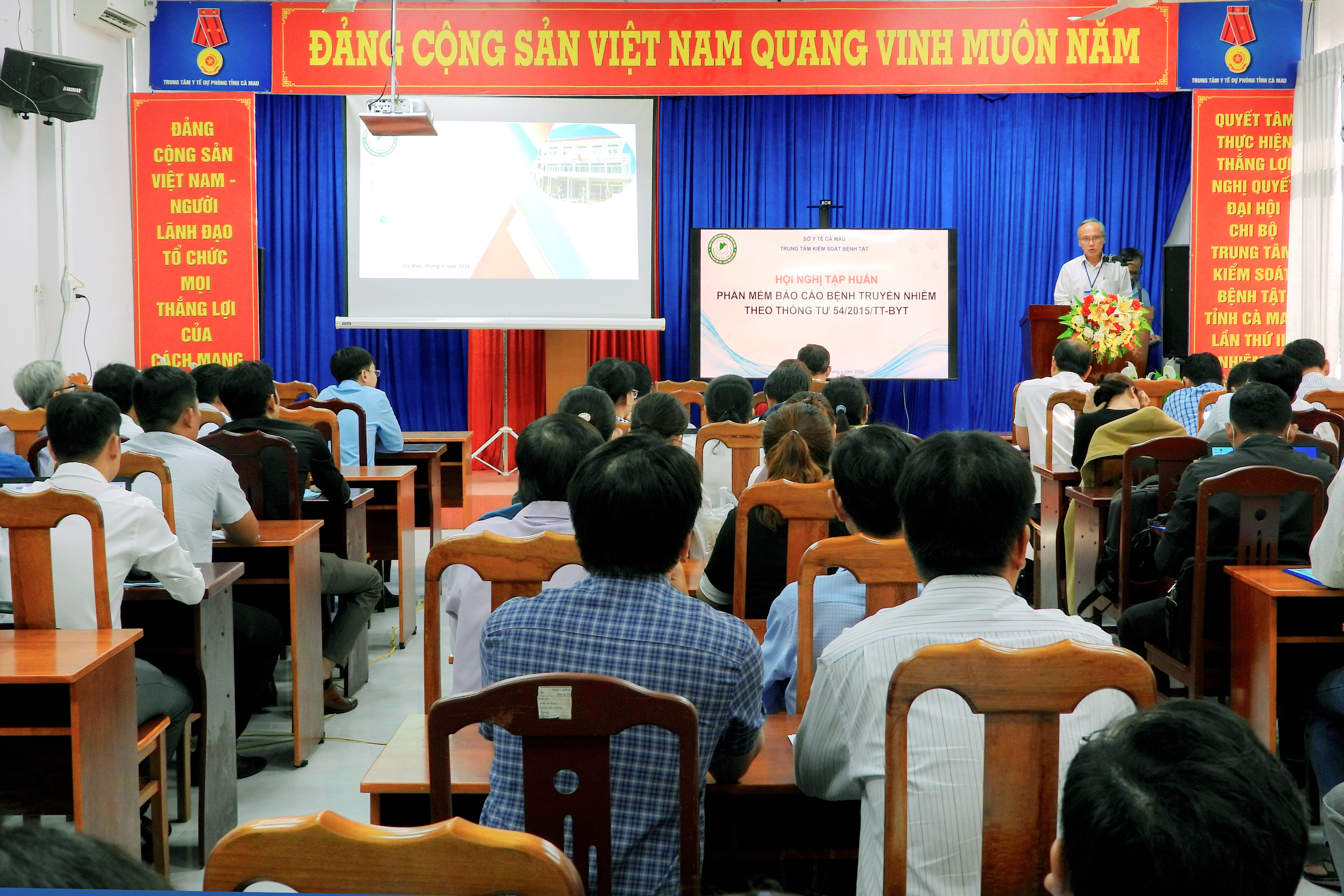 Tập huấn phần mềm báo cáo bệnh truyền nhiễm cho tuyến cơ sở