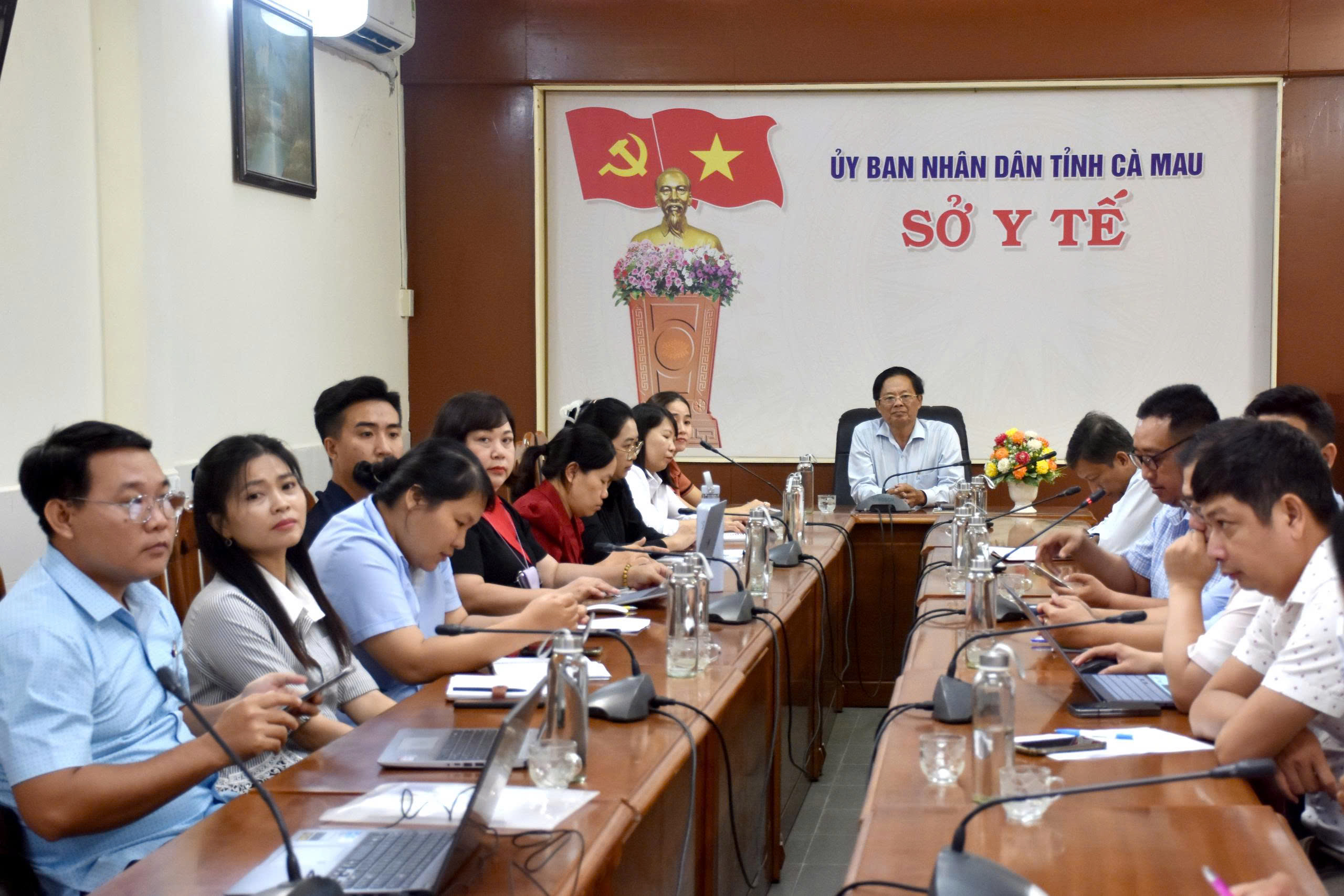 Hội nghị trực tuyến tháo gỡ khó khăn, vướng mắc trong thực hiện Chiến dịch 90 ngày làm sạch, làm giàu, chuẩn hóa dữ liệu chuyên ngành y tế dự phòng