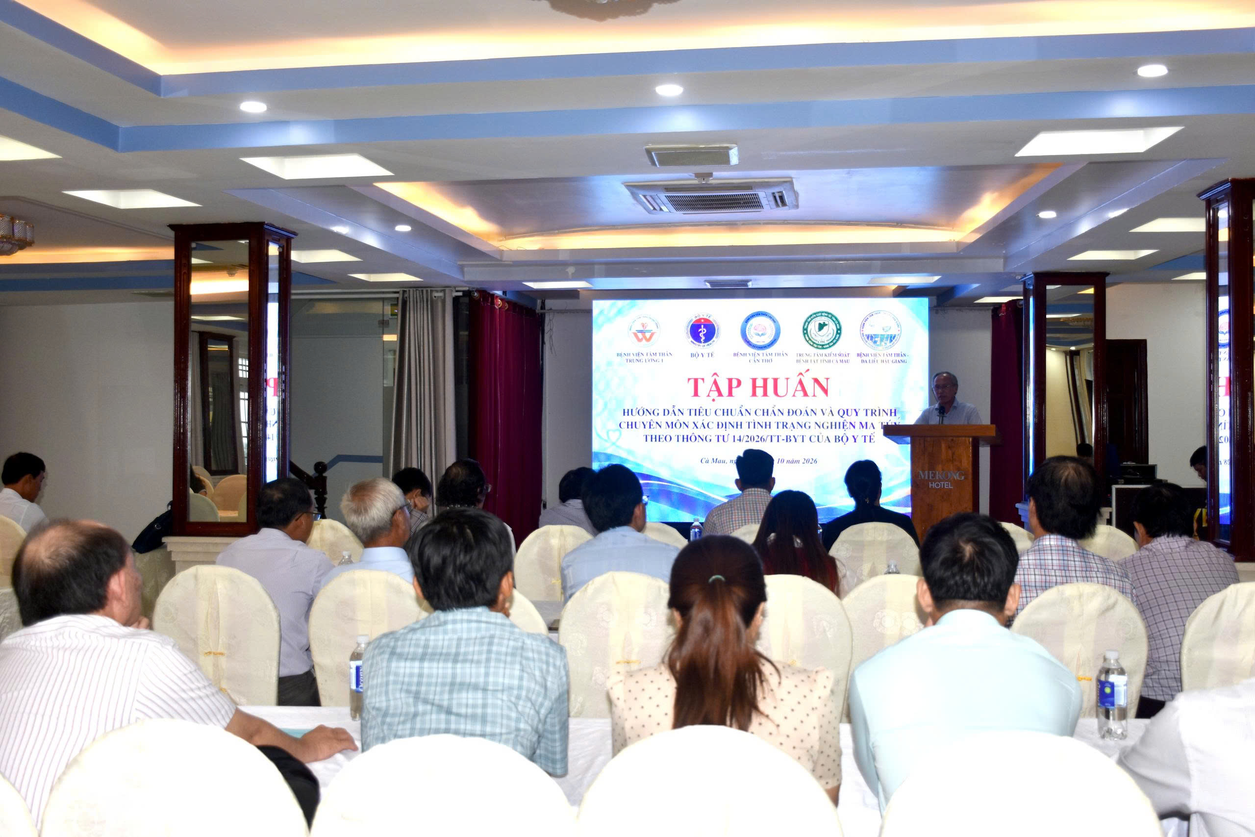 Tập huấn về hướng dẫn tiêu chuẩn chẩn đoán và quy trình chuyên môn để xác định tình trạng nghiện ma túy