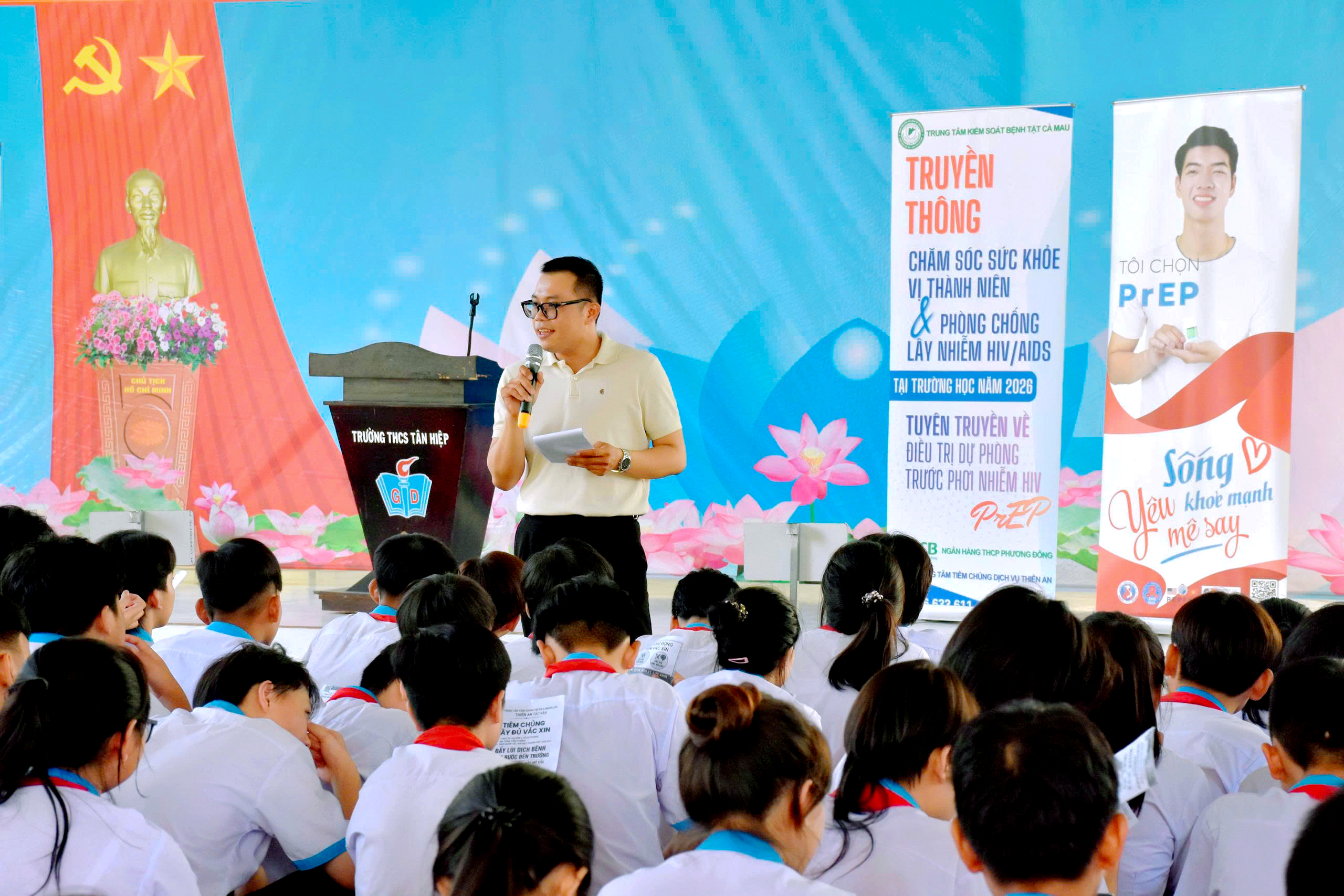 Truyền thông sức khỏe vị thành niên và phòng, chống HIV/AIDS tại trường THCS Tân Hiệp