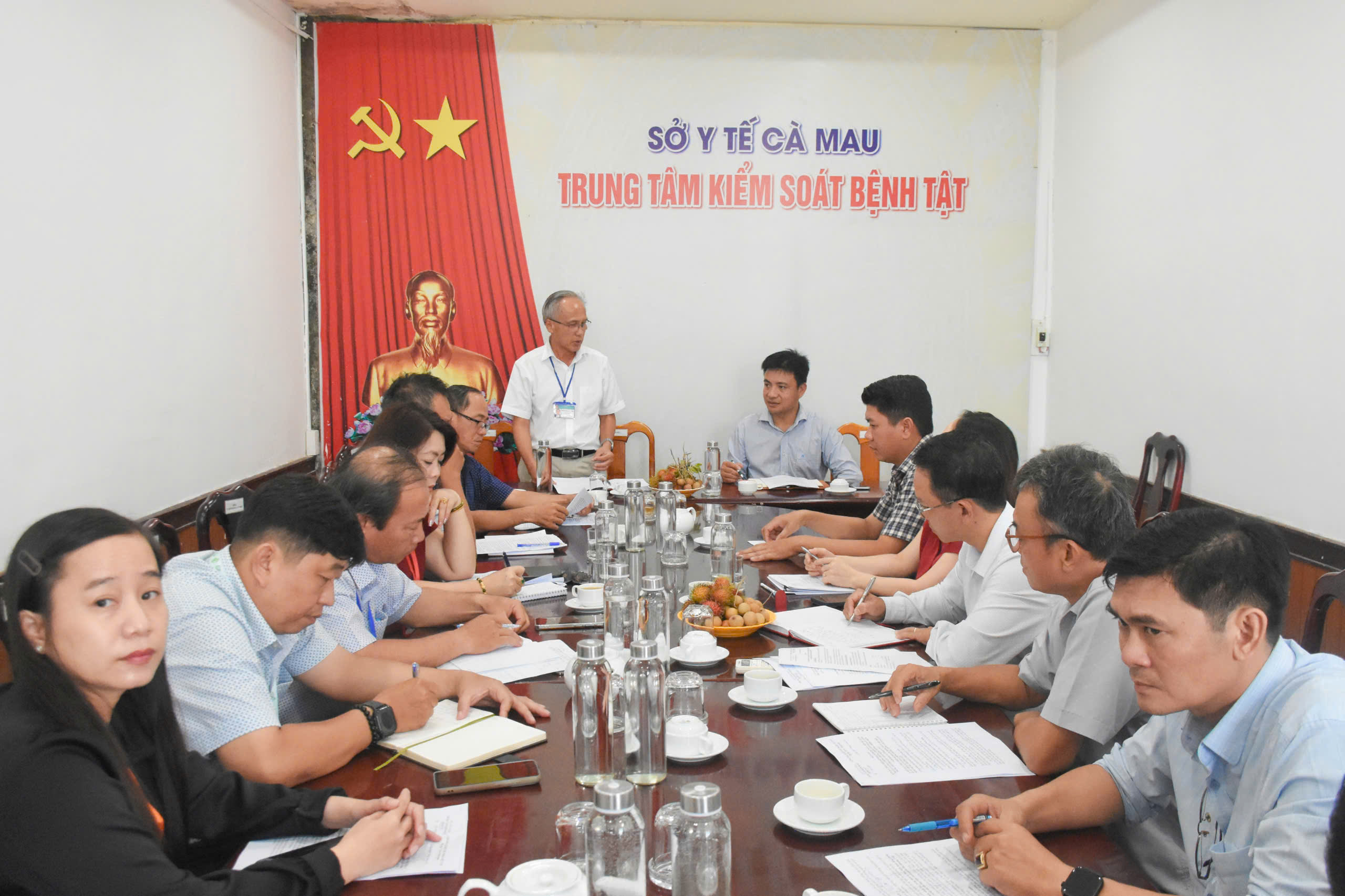 Chủ động giám sát véc-tơ, phòng chống dịch bệnh tại Cà Mau