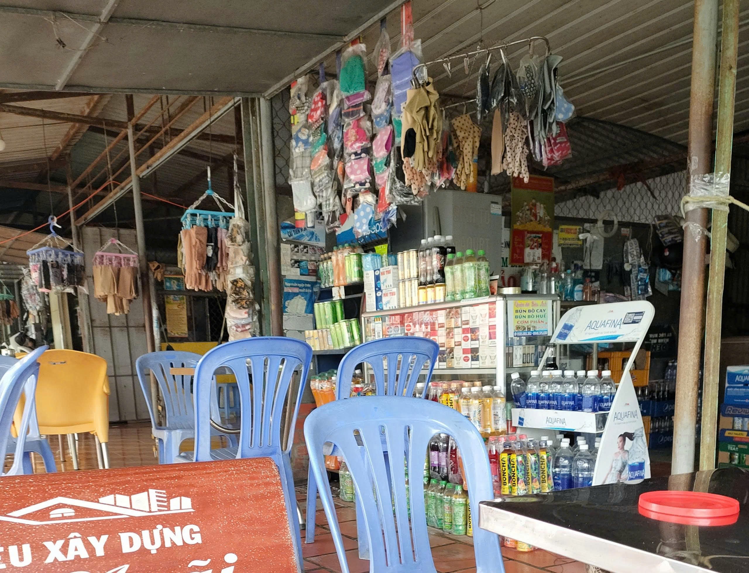 “Cấm trưng bày sản phẩm thuốc lá tại các điểm bán lẻ”