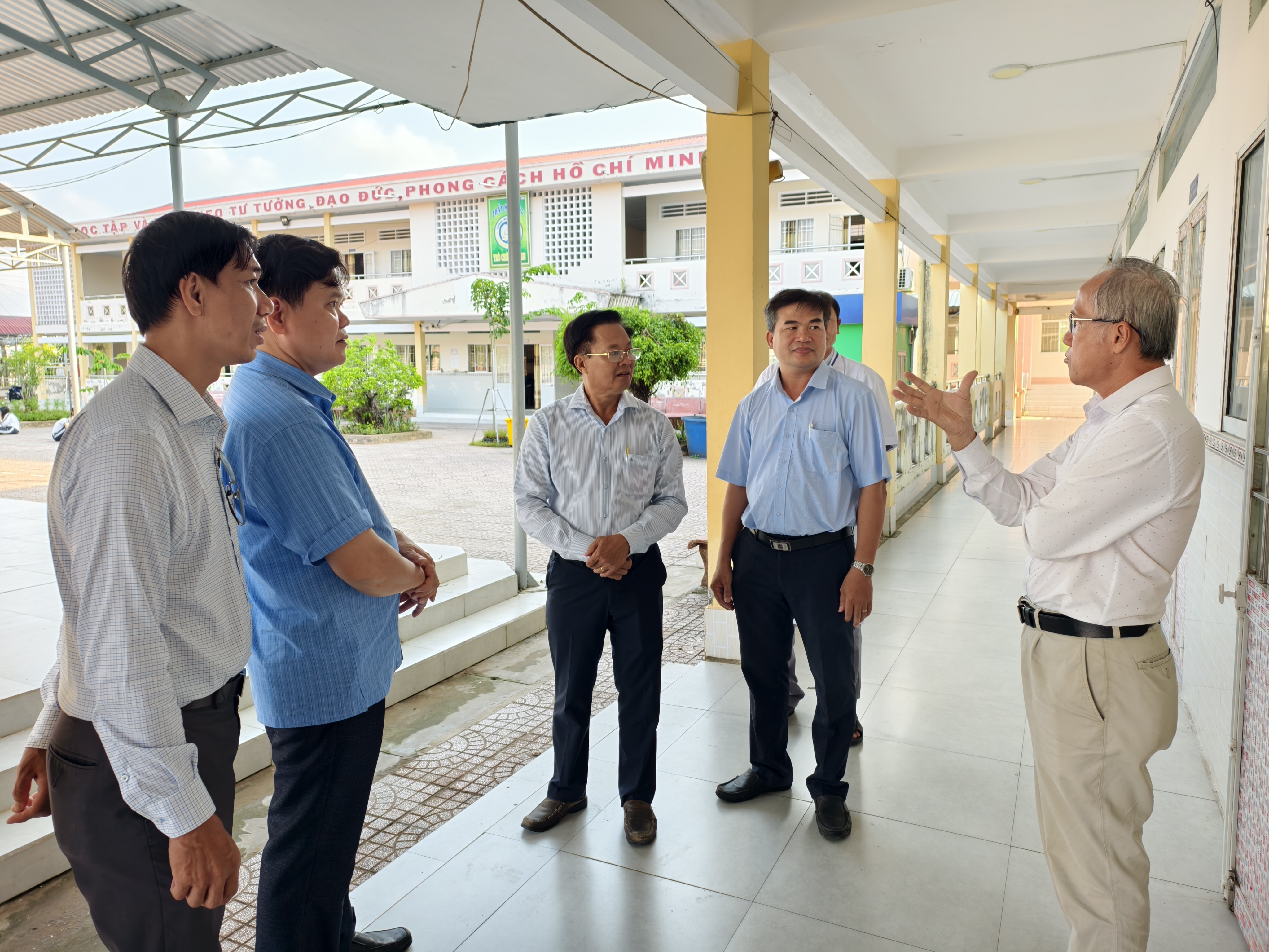 Khảo sát việc triển khai Ngày Sức khỏe toàn dân tại xã Hưng Mỹ