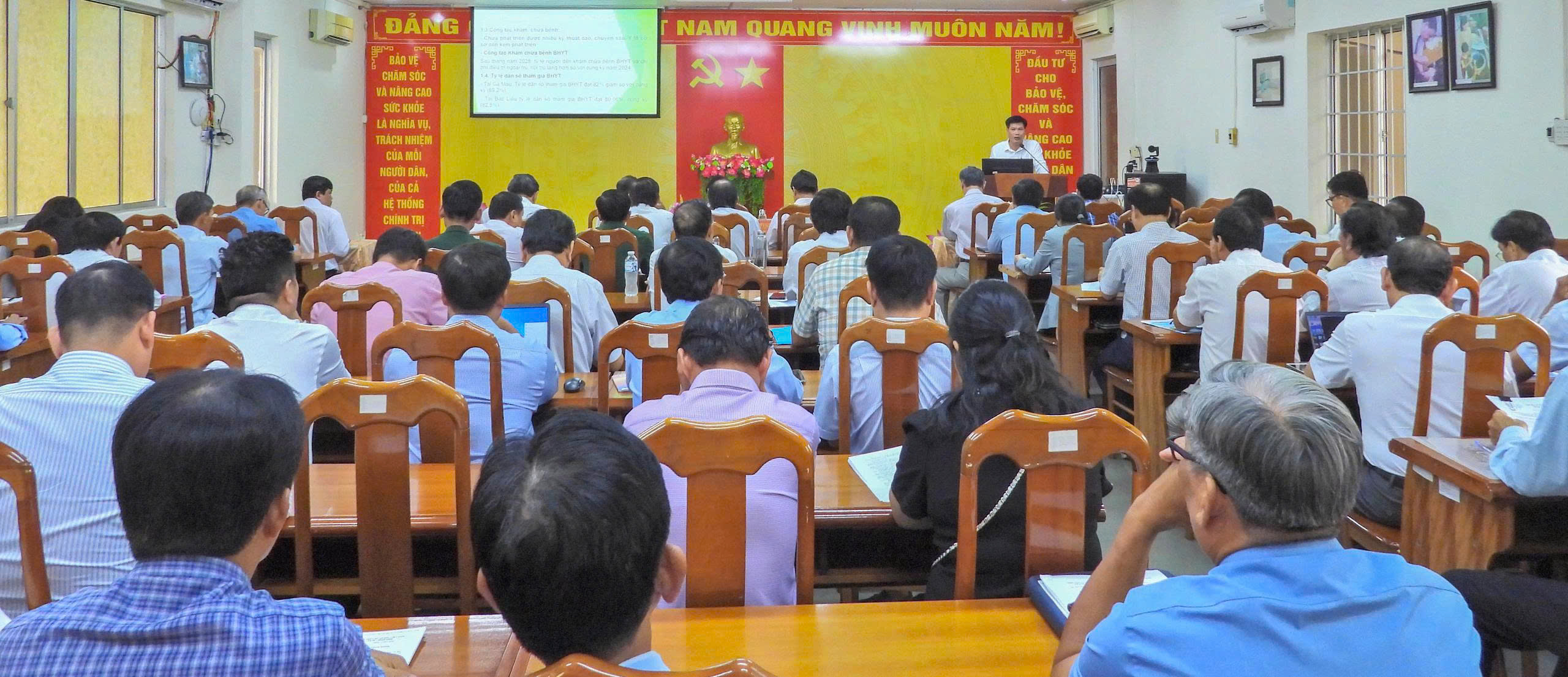 Hội nghị sơ kết công tác y tế 6 tháng đầu năm và triển khai nhiệm vụ trọng tâm giai đoạn cuối năm 2025