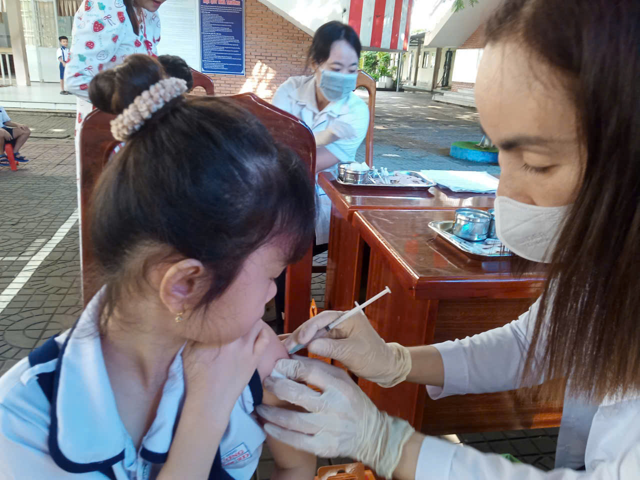 Triển khai tiêm vắc xin phòng bệnh uốn ván - bạch hầu cho trẻ 7 tuổi