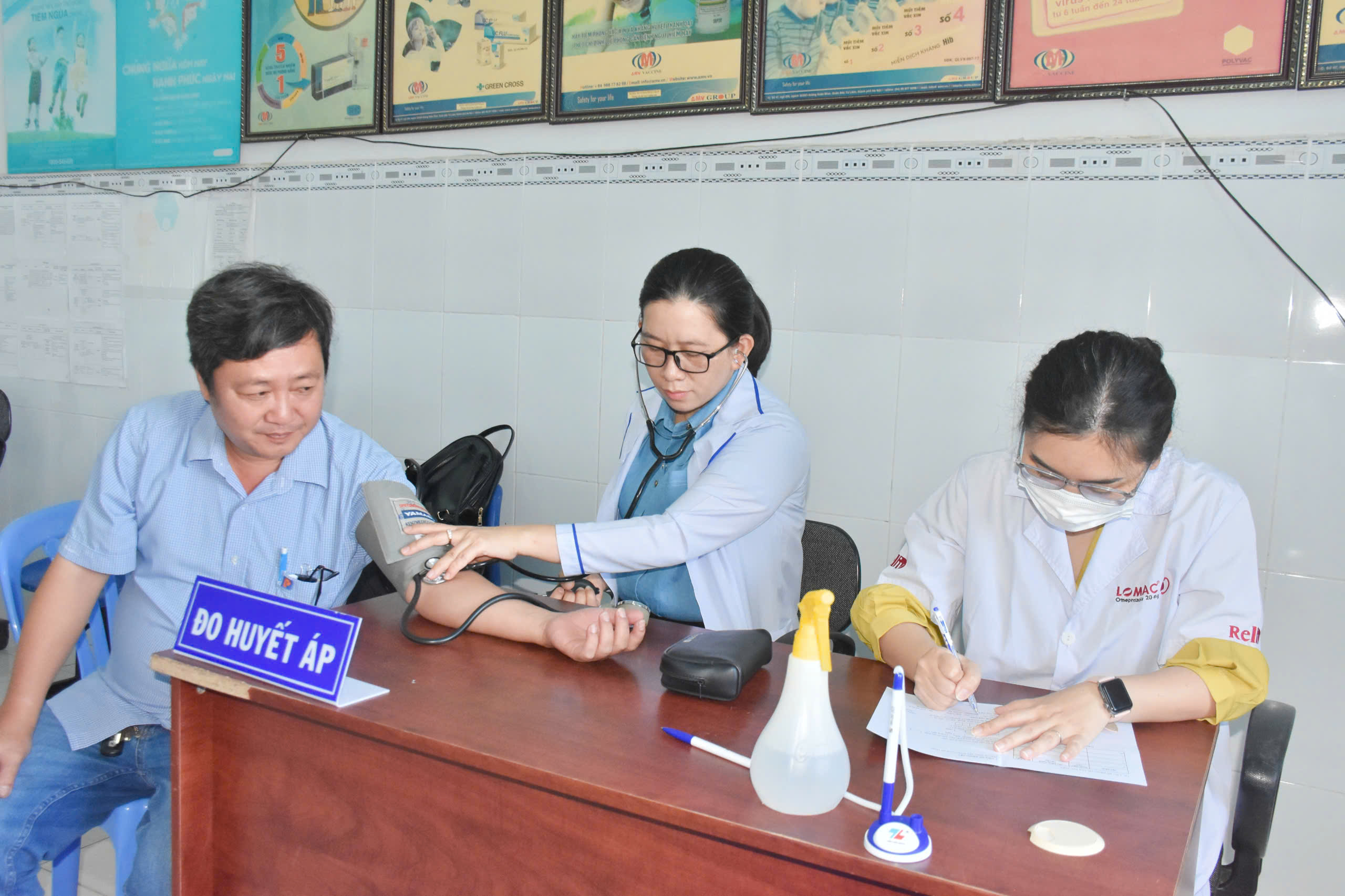 Khám sức khỏe định kỳ cho 105 người lao động tại Chi nhánh Petrolimex Cà Mau