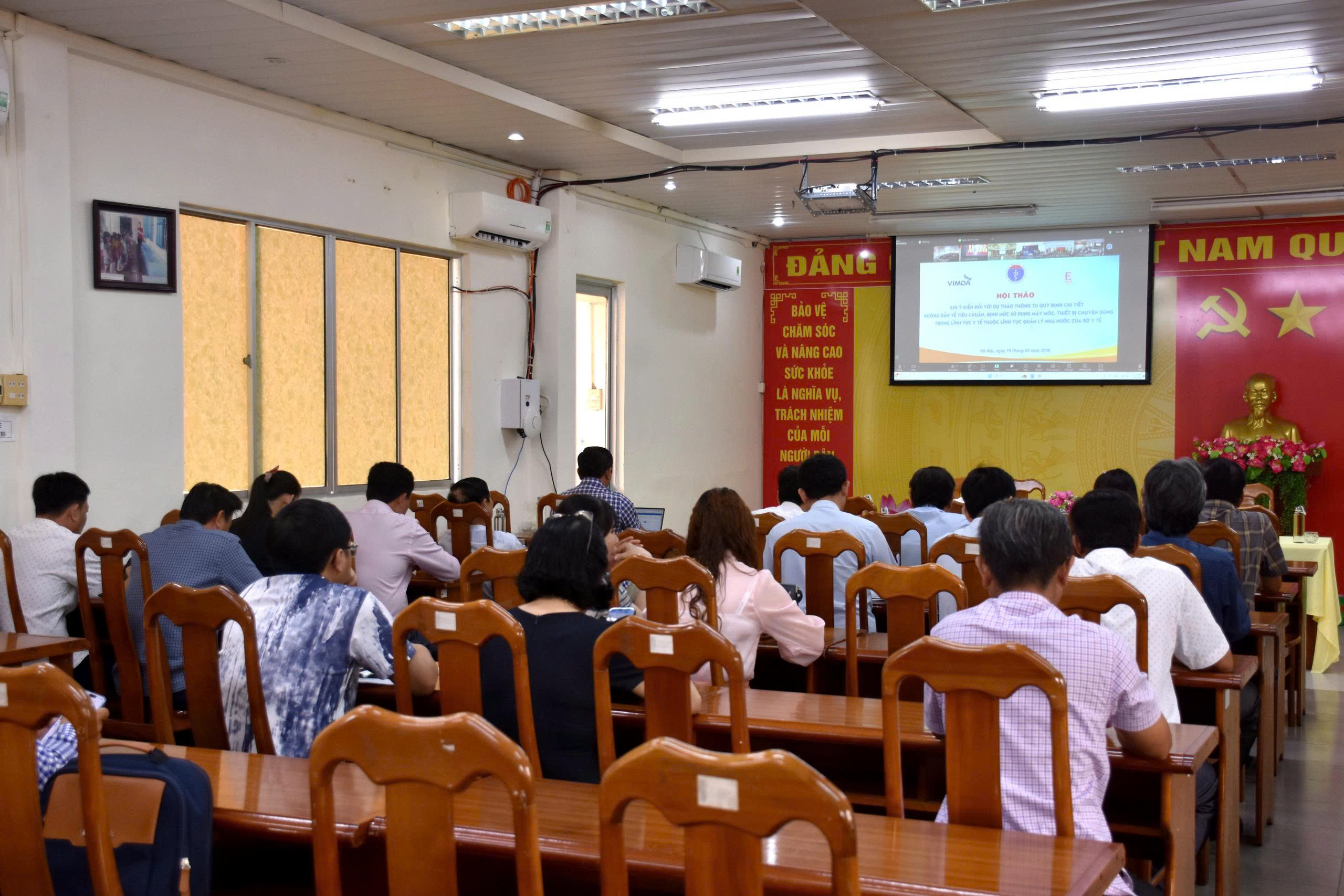 Góp ý hoàn thiện quy định về tiêu chuẩn, định mức trang thiết bị y tế chuyên dùng