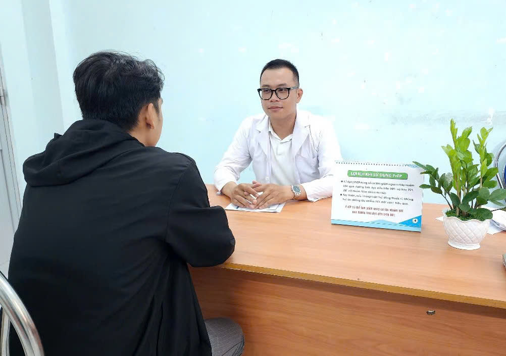 Đưa dịch vụ PrEP đến gần cộng đồng: Giải pháp hiệu quả trong phòng, chống HIV tại cơ sở