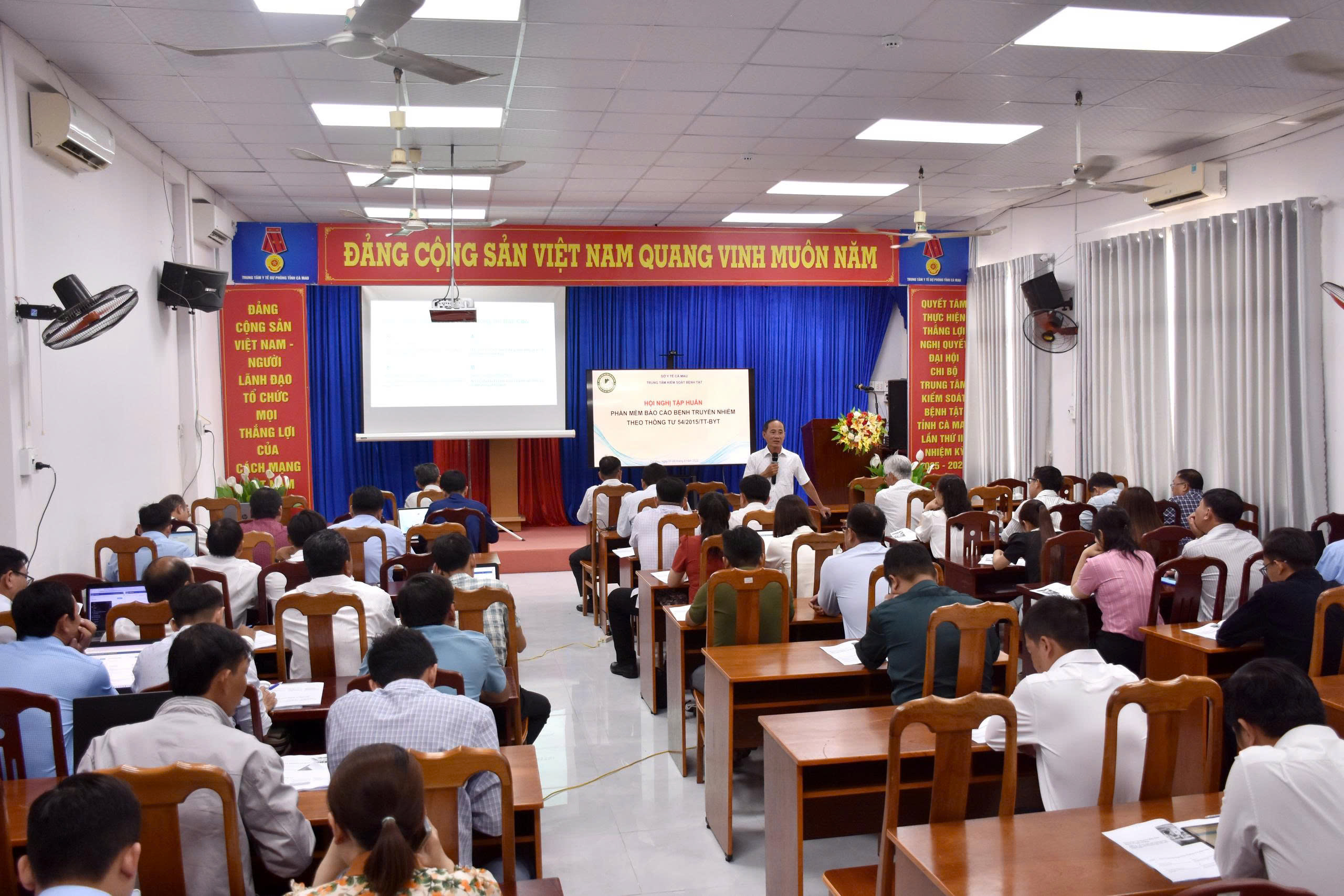 Chuẩn hóa báo cáo dịch bệnh: Tăng cường năng lực giám sát từ tuyến cơ sở