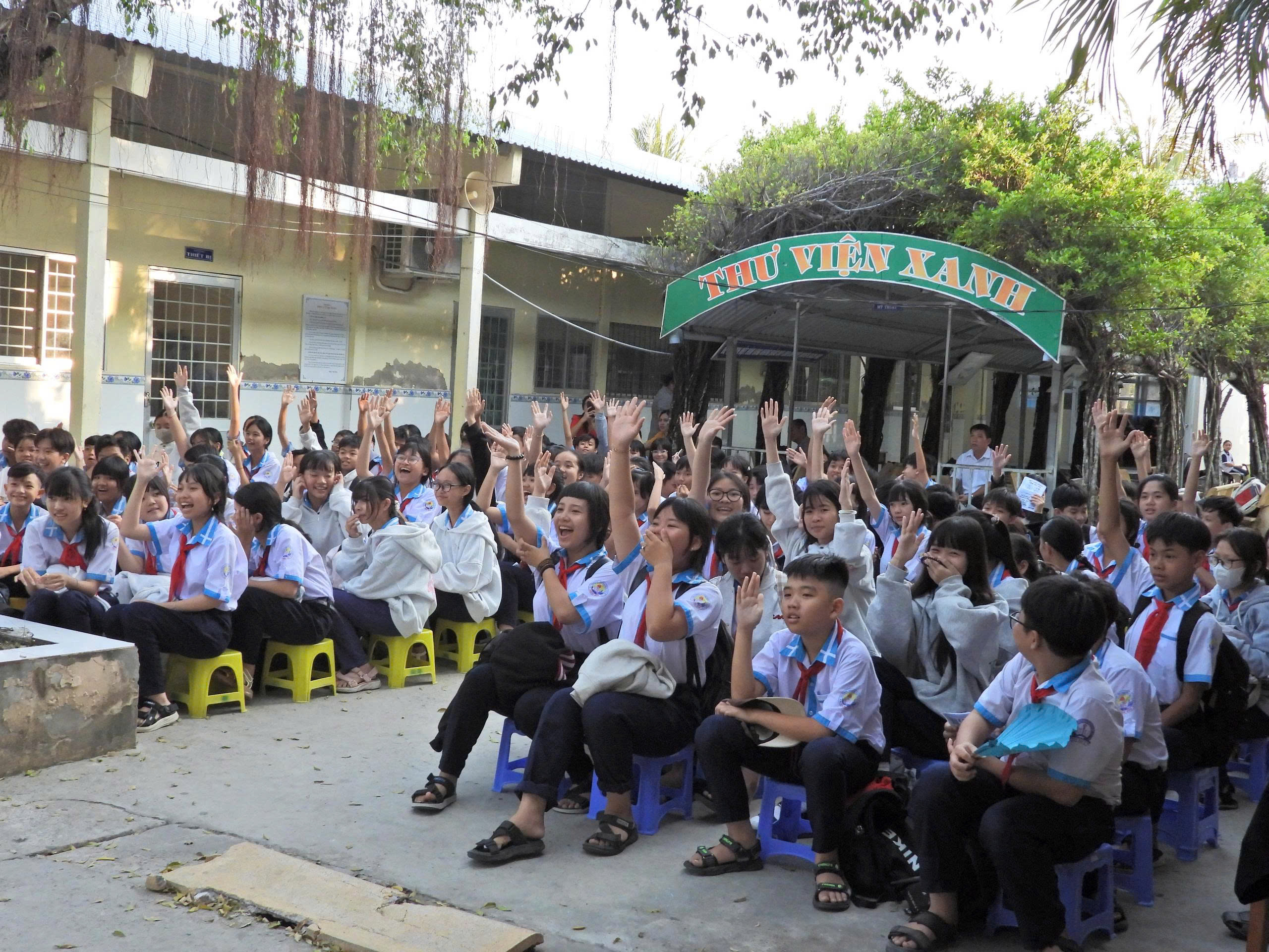 CDC Cà Mau tiếp tục đẩy mạnh truyền thông sức khỏe vị thành niên và dự phòng HIV/AIDS, dự phòng trước phơi nhiễm (PrEP) tại các điểm trường