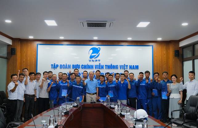 A group of people in blue uniforms

AI-generated content may be incorrect.