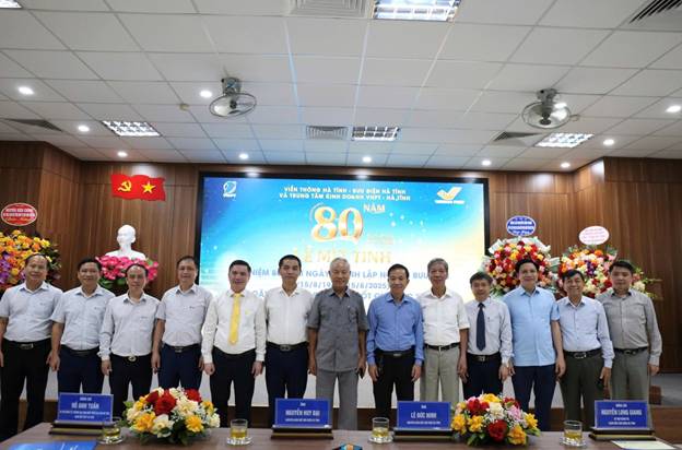 https://guicaniemtin.vn/storage/photos/254977/z6911347971908_4512a3770135baf47a128367fb142f6e.jpg