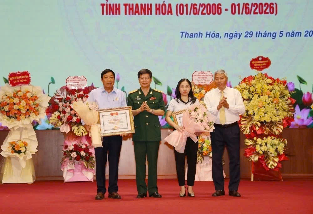 VNPT Thanh Hóa nhận Bằng tri ân “Tấm lòng vàng” vì nạn nhân chất độc da cam/dioxin