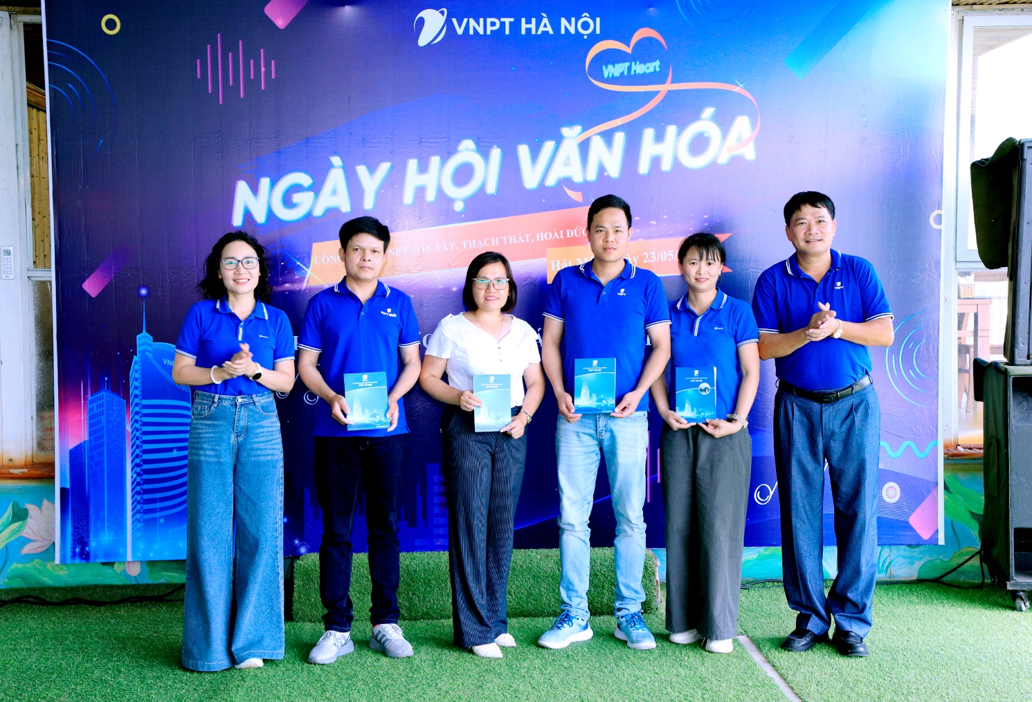 https://apiminio.myhanoi.vn/hanoi-portal/public/0/1/2026/5/24/0/dd4cf5c0-e2ec-4471-88ea-6aaa6bdf9ebe.jpg