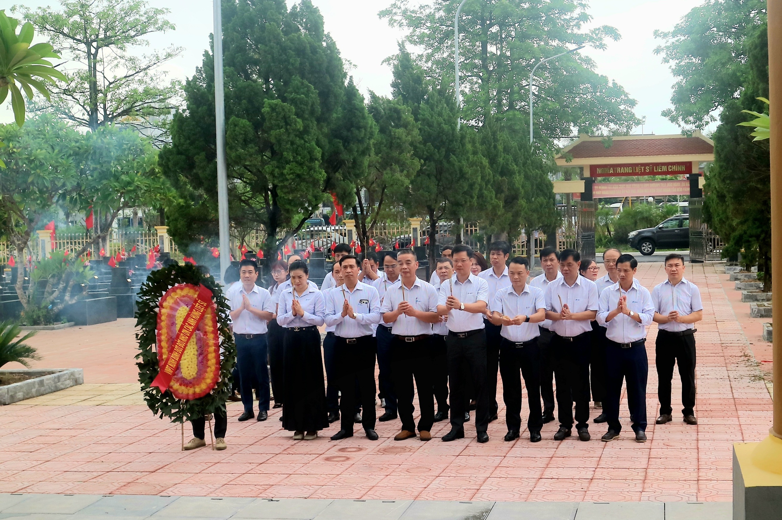 Trọn vẹn đạo lý uống nước nhớ nguồn - Thắp sáng văn hóa nghĩa tình VNPT